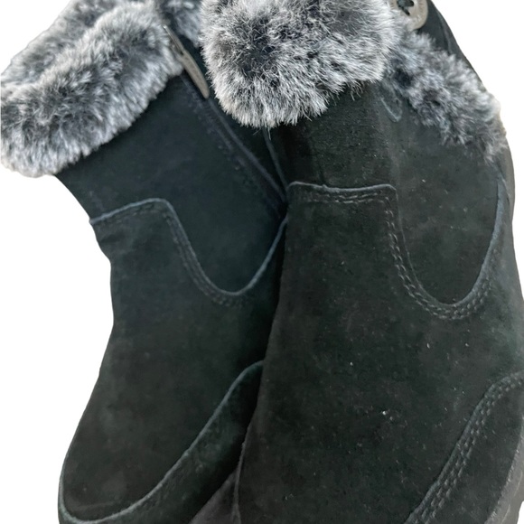 KHOMBU Iris Women's Boots Black Suede Water Repellent Plush Faux Fur Size 6 - Picture 6 of 11